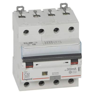  DX3 4P C32 6000A AC 300MA 4M 
