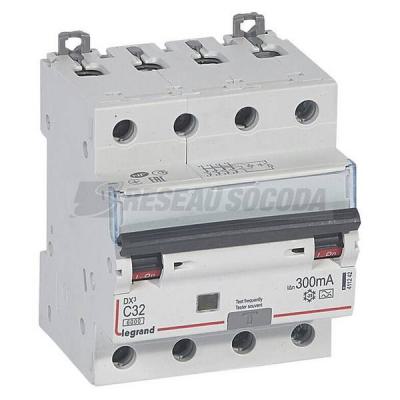  DX3 4P C32 6000A A 300MA 4M 