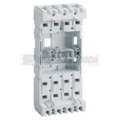  DPX3 160 PRISES BASE 3P 