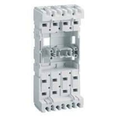  DPX3 160 PRISES BASE 4P 