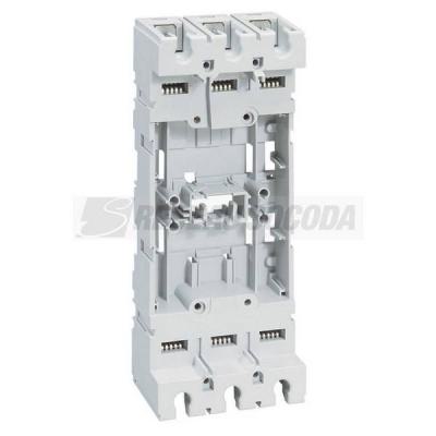  DPX3 250 PRISES BASE 3P 