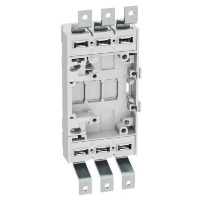  DPX3 630-BASE PRISE AVANT 3P 