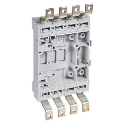  DPX3 630-BASE PRISE AVANT 4P 