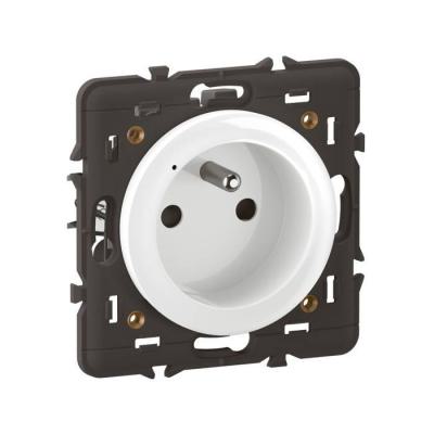  PRISE CONNECTEE FR BA 16A BLA 