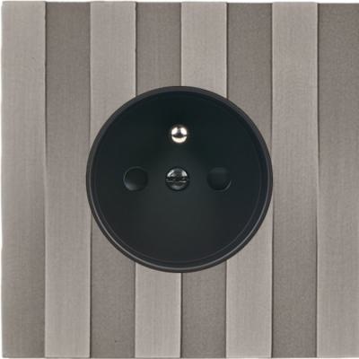  FAC LTE5 NICK-S S PC M 