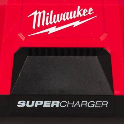  MILWAUKEE 4932498557 super cha 