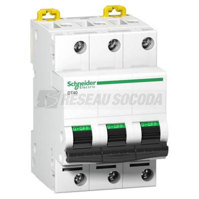  DT40 3P 32A COURBE D         ! 