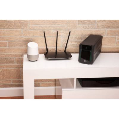  APC Easy UPS BVX 700VA IEC 
