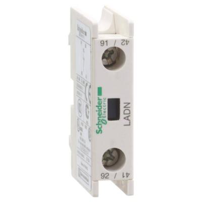  Contacts frontaux � vis 1O 
