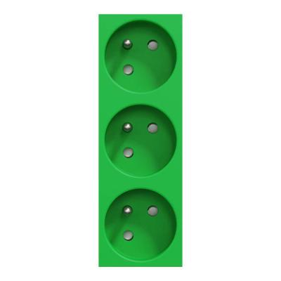  Prise triple 2P+T FR 45� Vert 