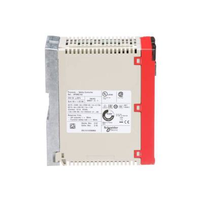  SAFETY CONTROLLER WITH 16 