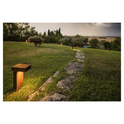  RUSTY PATHLIGHT fonte rouill�e 