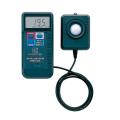  Luxm�tre num�rique (200/2000/2 